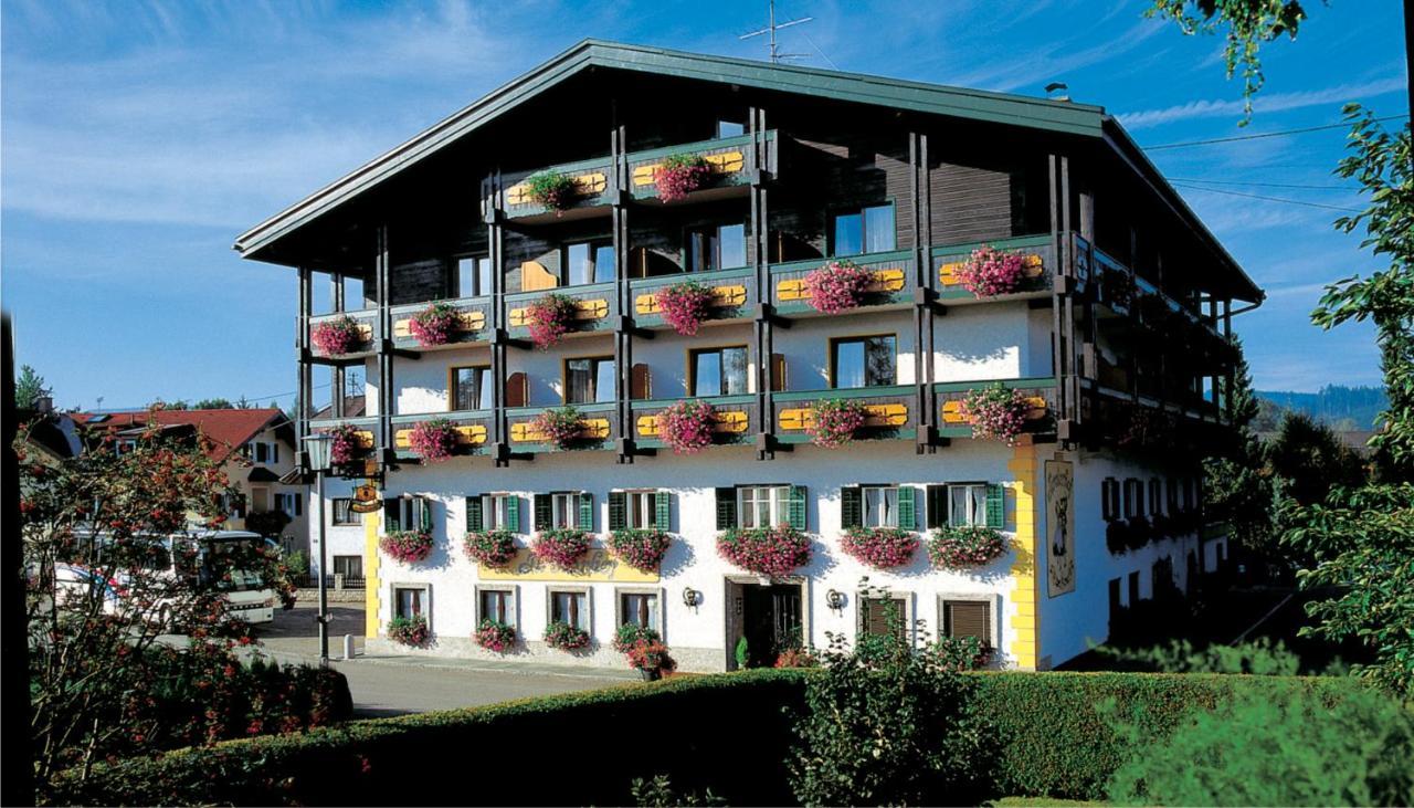 Hotel Tirolerhof Sankt Georgen im Attergau Esterno foto